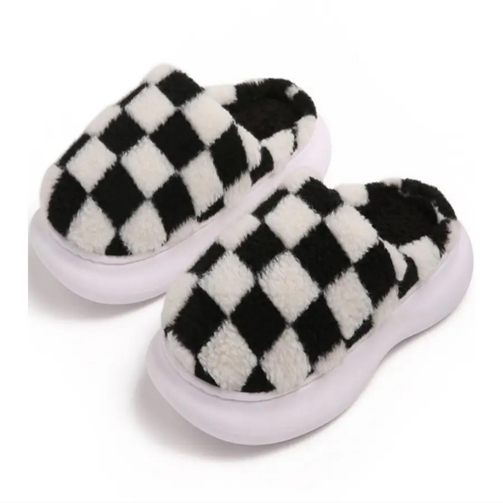 NWT CHECKERED PLATFORM SLIPPERS, VARIOUS SIZES